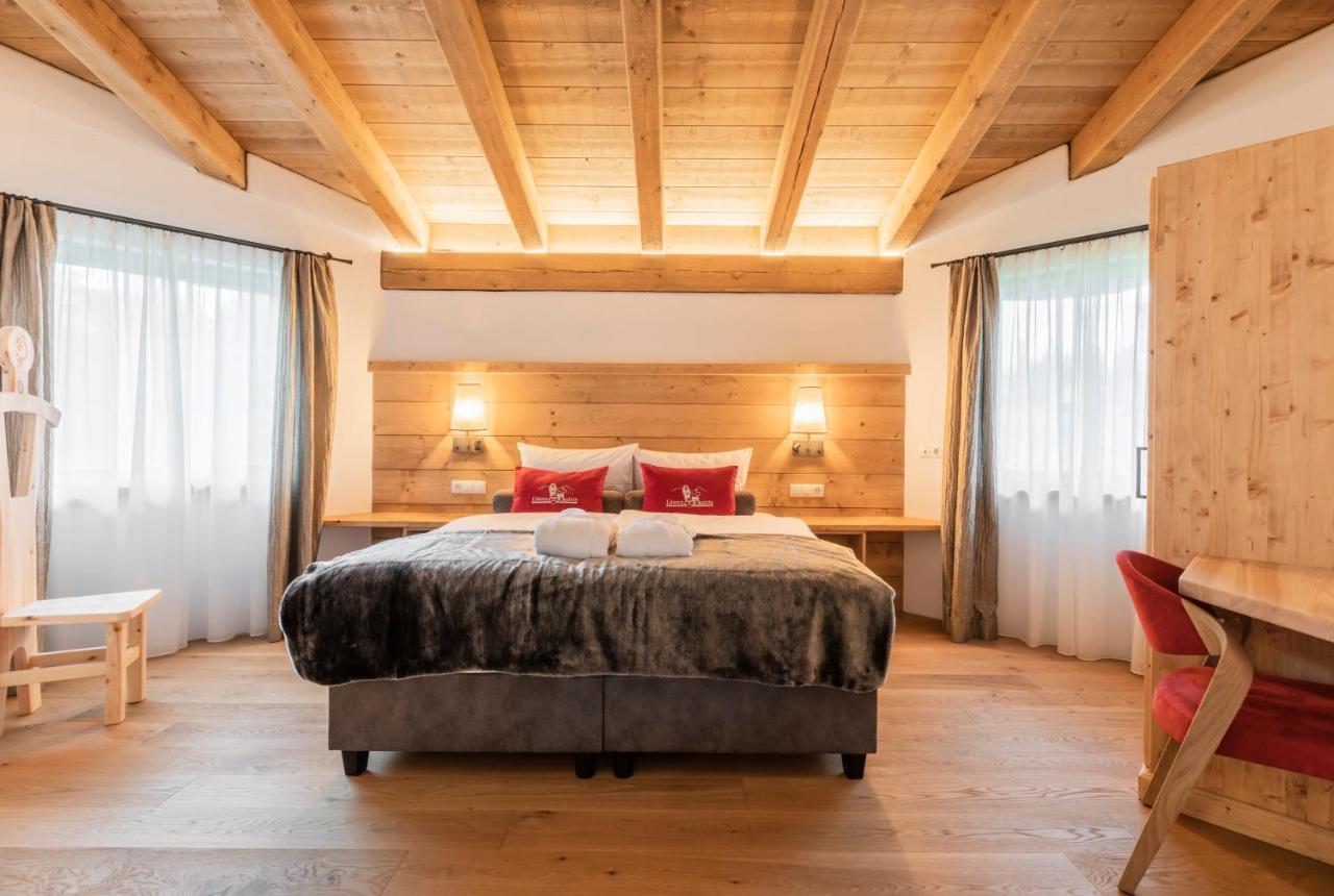 Loewen Chalets Seefeld in Tirol Exterior photo