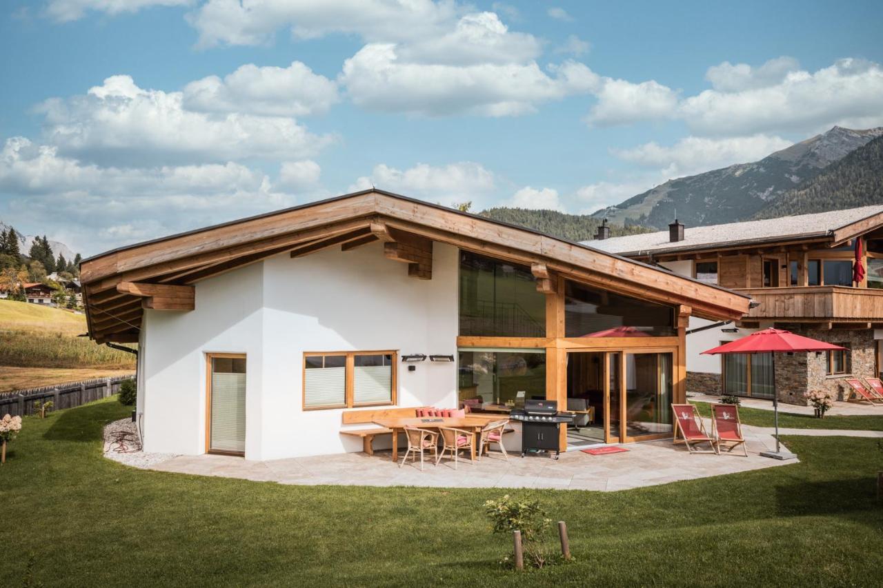 Loewen Chalets Seefeld in Tirol Exterior photo